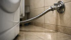 Proč po praní zavírat přívod vody k pračce a jak tím předejít vytopení