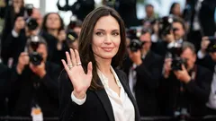Pět beauty pravidel Angeliny Jolie, která zvládnete i vy doma bez drahé kosmetiky