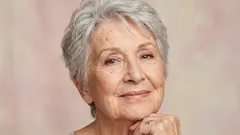 Ženy po šedesátce by měly přestat dělat tyto věci — tady je proč